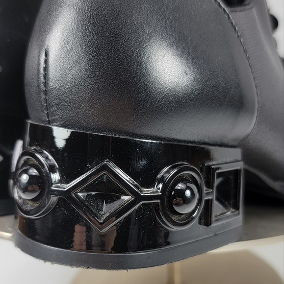 GUERO Leather Cut Out Ankle Boots. Gorgeous. - Picture 5 of 7